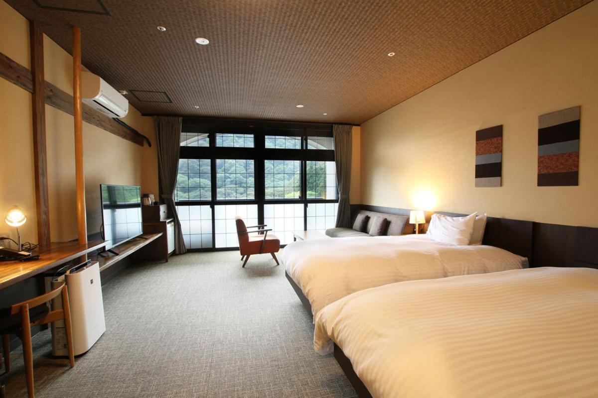 Kutsurogijuku Chiyotaki Hotel Айдзувакамацу Екстериор снимка