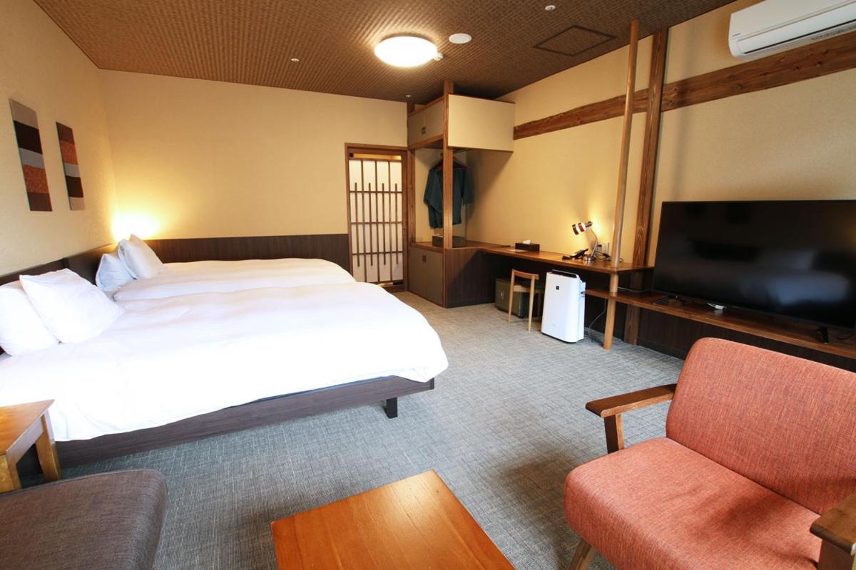 Kutsurogijuku Chiyotaki Hotel Айдзувакамацу Екстериор снимка